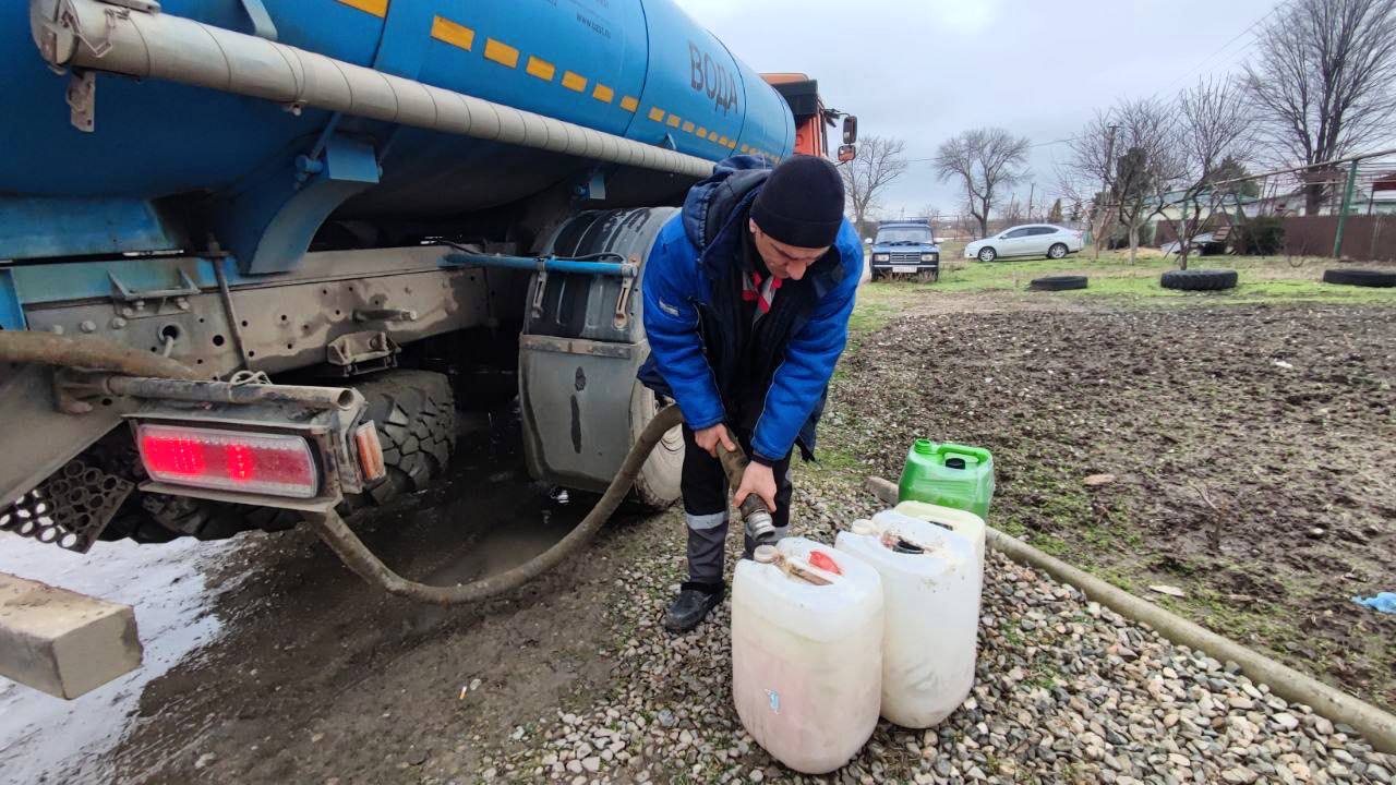 Часть района осталась без воды из-за аварии на магистральном трубопроводе